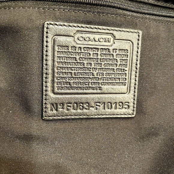 Coach Legacy Hampton large zip topTote Shopper. - Picture 7 of 16